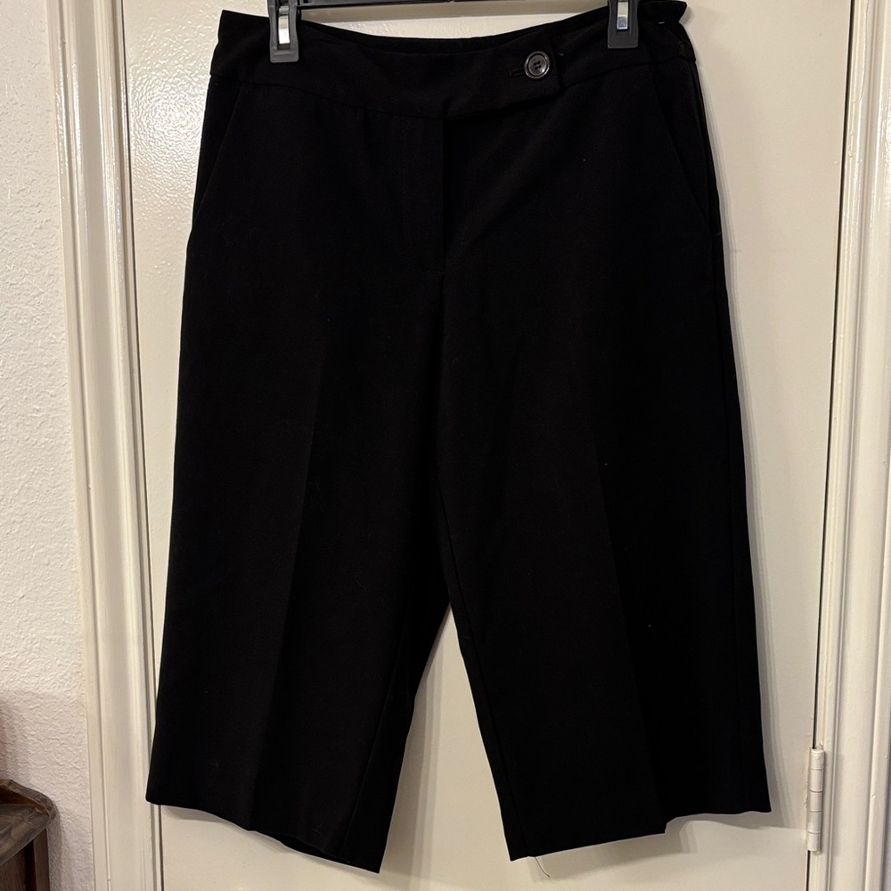 La Vita Black Shorts
